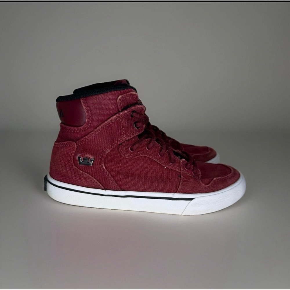 Boys youth Supra skate shoes maroon high top sneakers